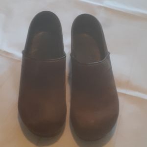 Dansko brown clogs size 43